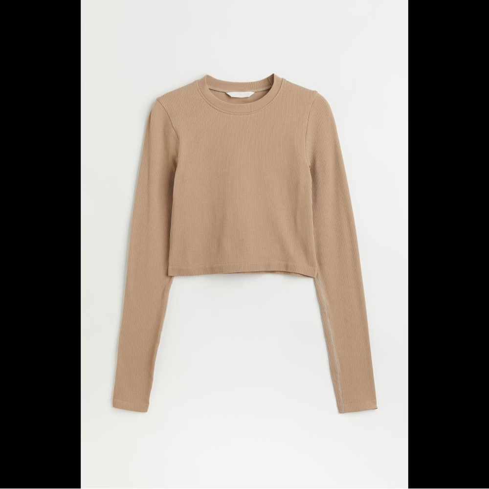 NWOT HM Seamless Top